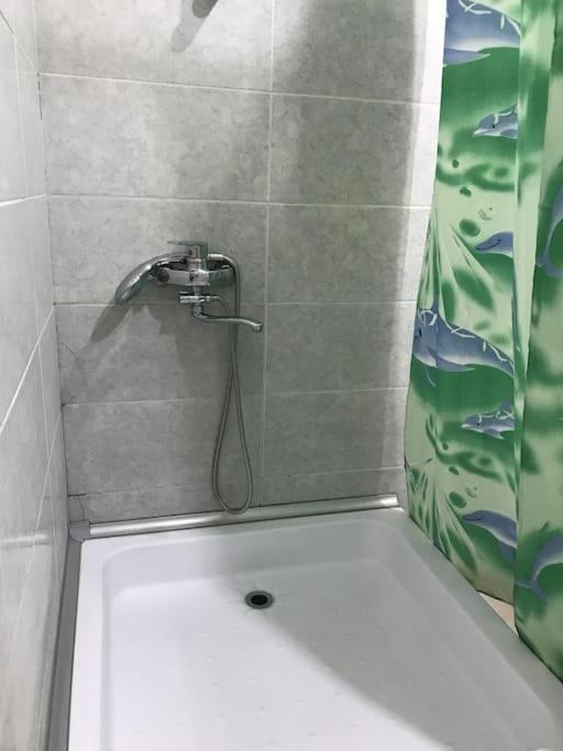 Lada Guest House ティビリシ エクステリア 写真